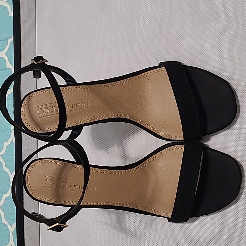 Heeled sandals/ heel  4.5